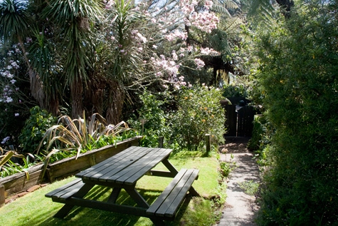 picnic table